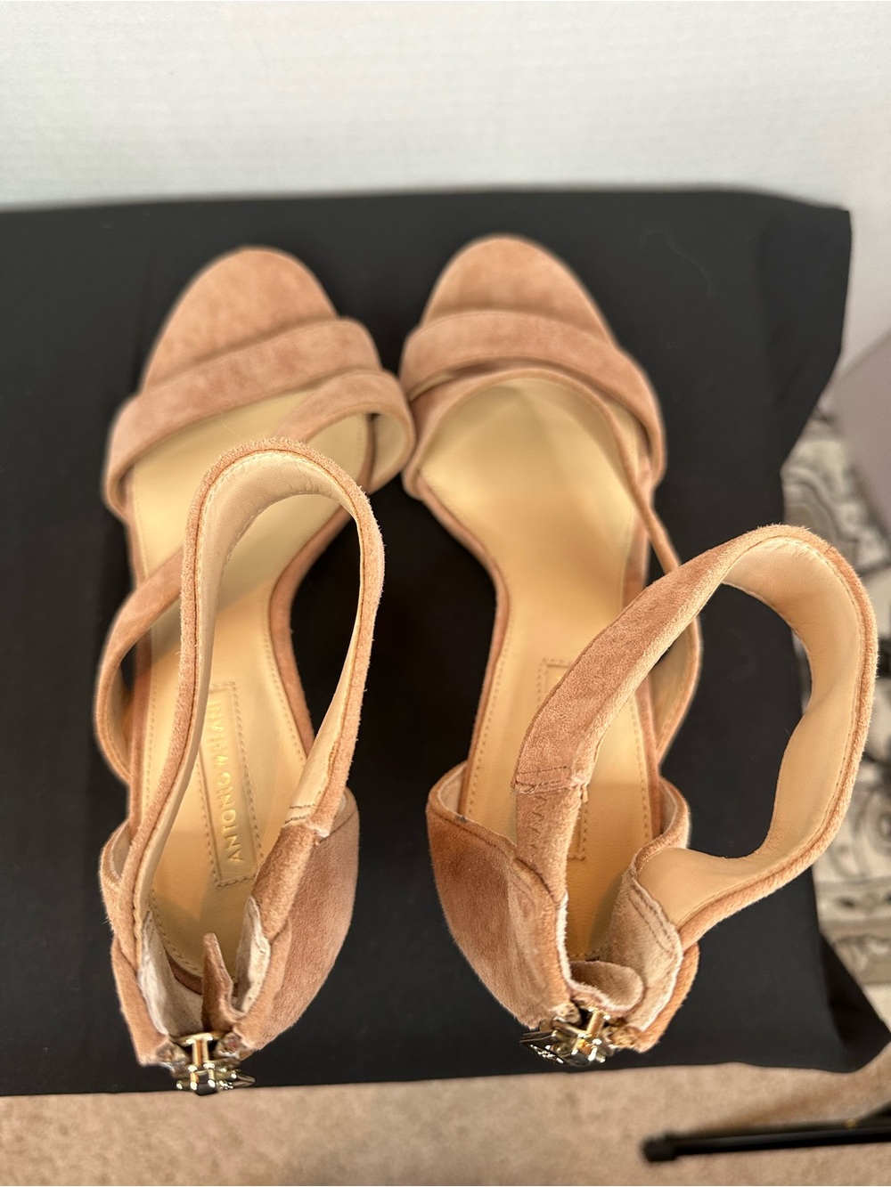 ANTONIO MELANI Blush Suede Strappy Ankle-Heel Sandals, size 8, New without Box - Picture 5 of 7